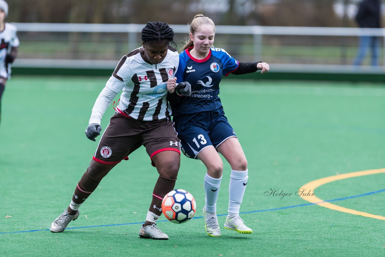 Bild 127 - wBJ VfL Pinneberg - St. Pauli : Ergebnis: 7:0 (Abbruch)